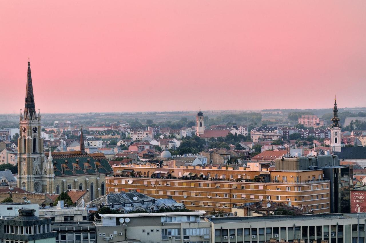 Nicola'S Lägenhet Novi Sad Exteriör bild