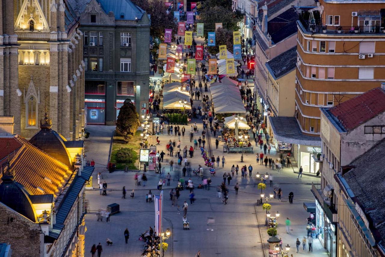 Nicola'S Lägenhet Novi Sad Exteriör bild